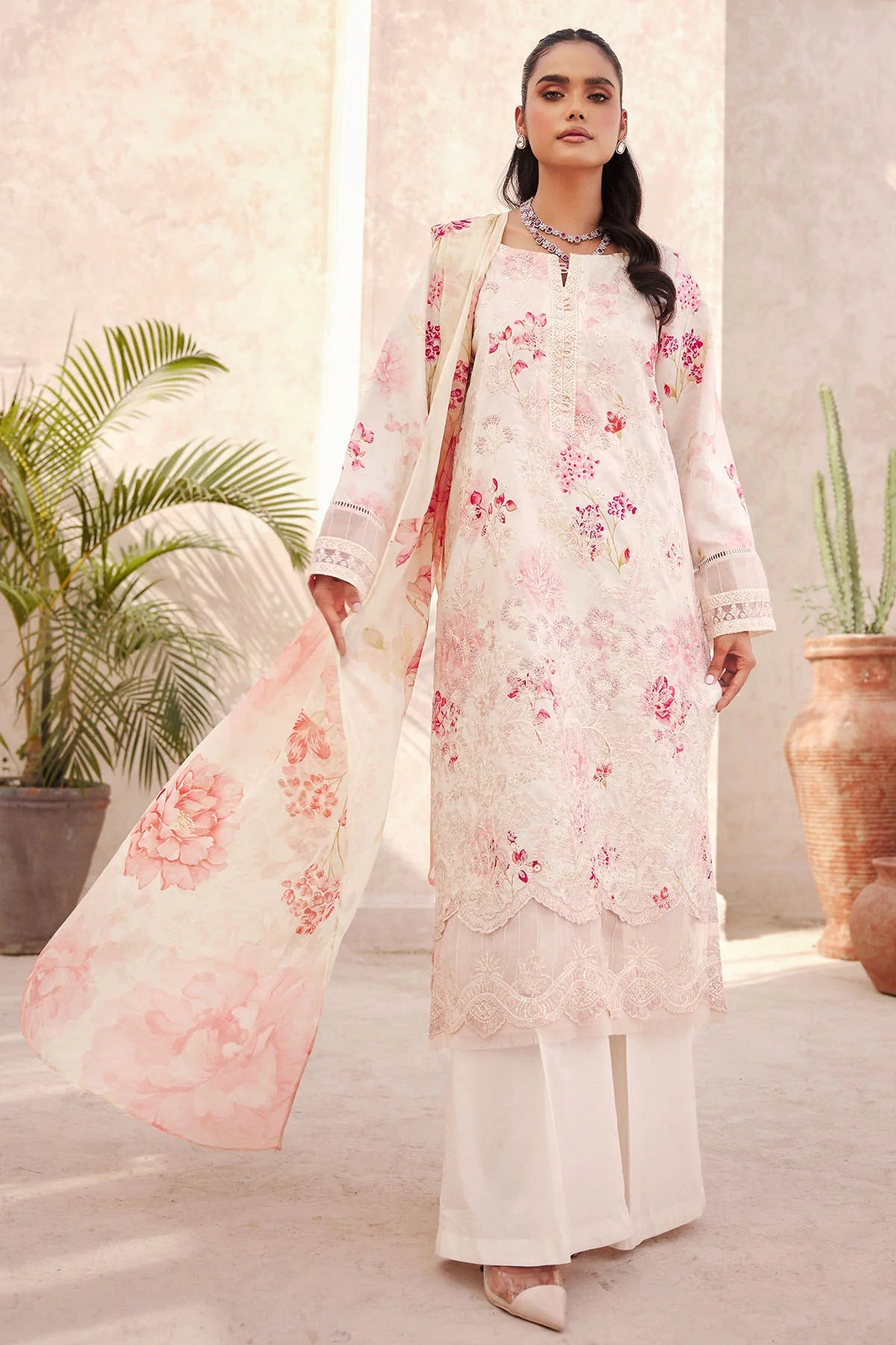 3739-MIA EMBROIDERED LAWN UNSTITCHED