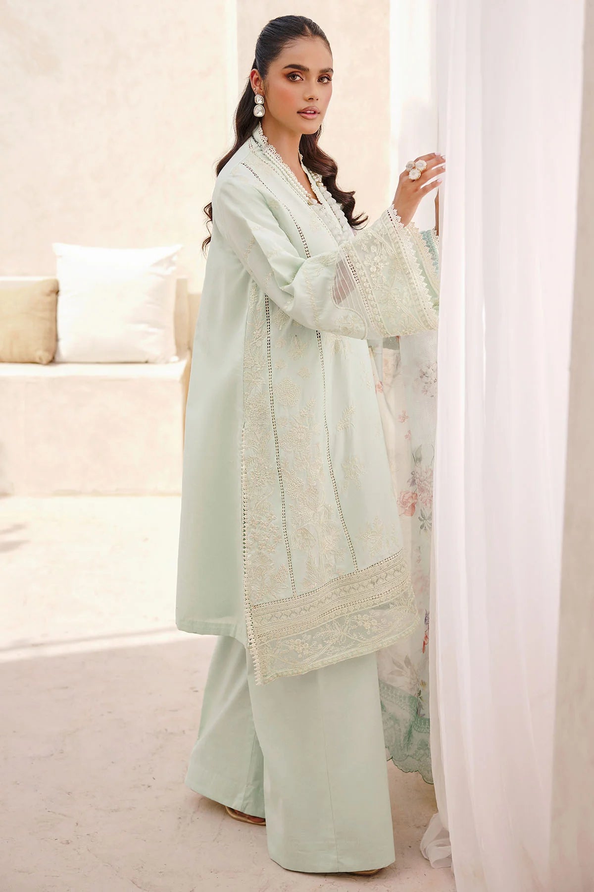 3743-ZOE EMBROIDERED LAWN UNSTITCHED