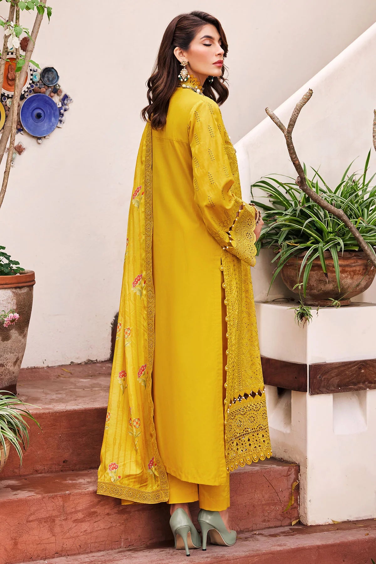 3980-LARA EMBROIDERED LAWN UNSTITCHED
