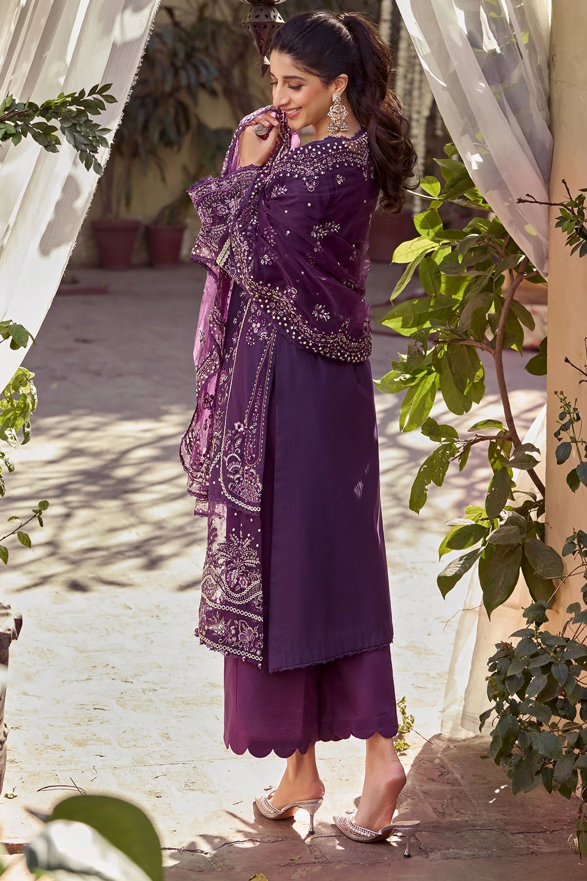 4044-ZOHREH EMBROIDERED LAWN UNSTITCHED