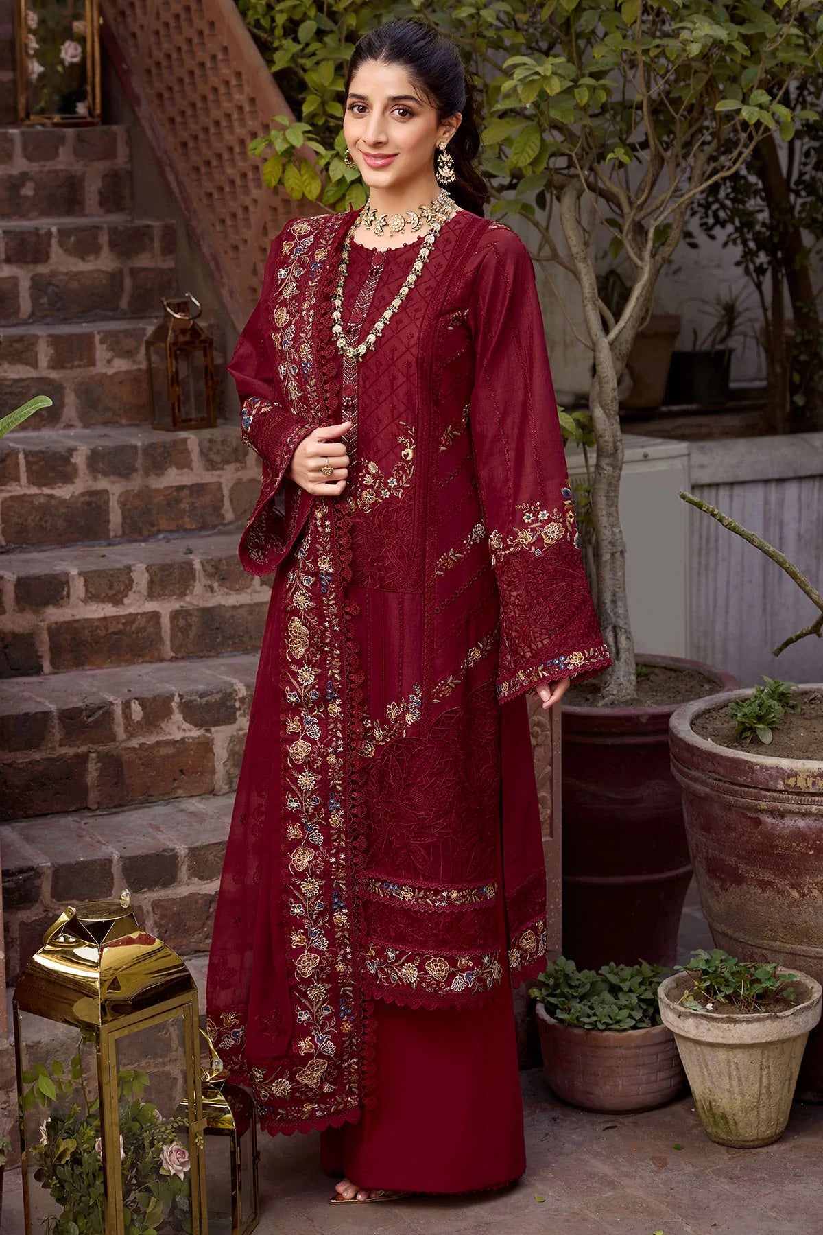 4052-FAYA EMBROIDERED LAWN UNSTITCHED