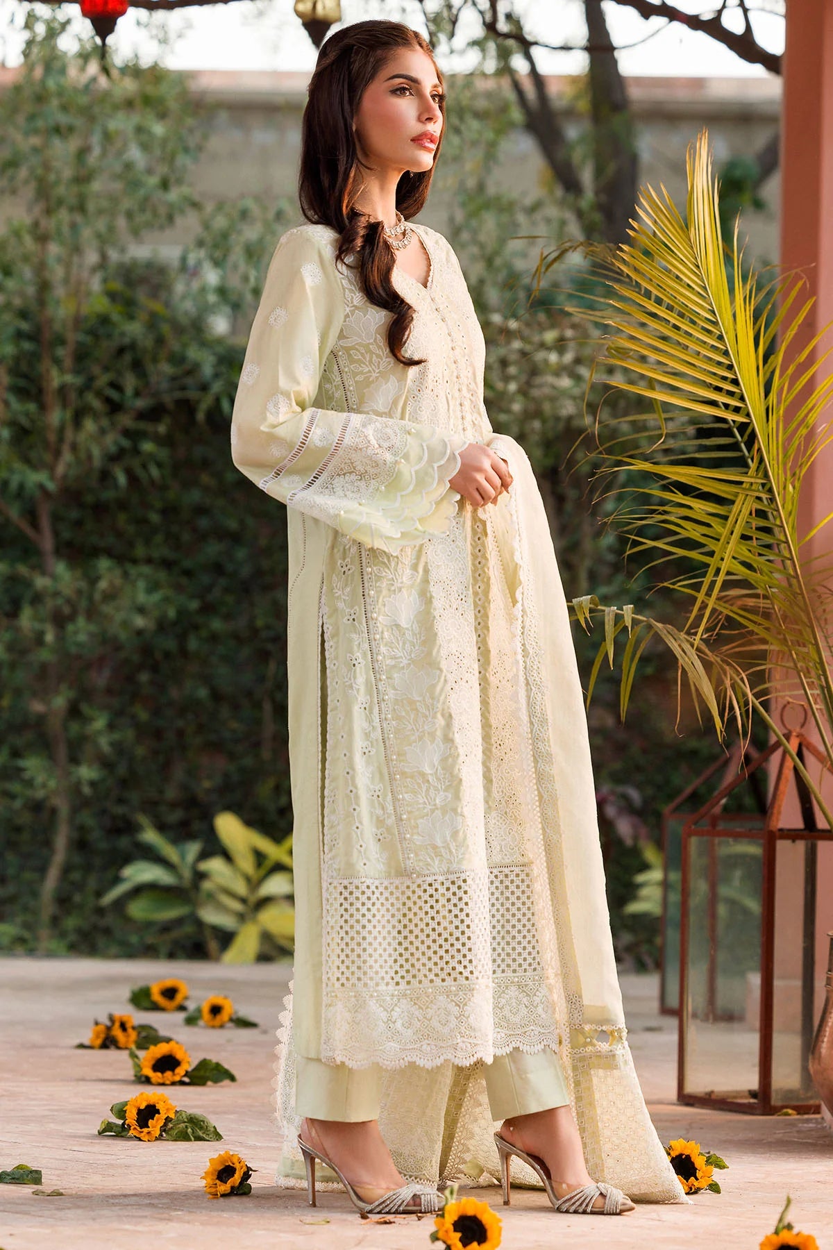 4432-BENAZIR EMBROIDERED LAWN UNSTITCHED