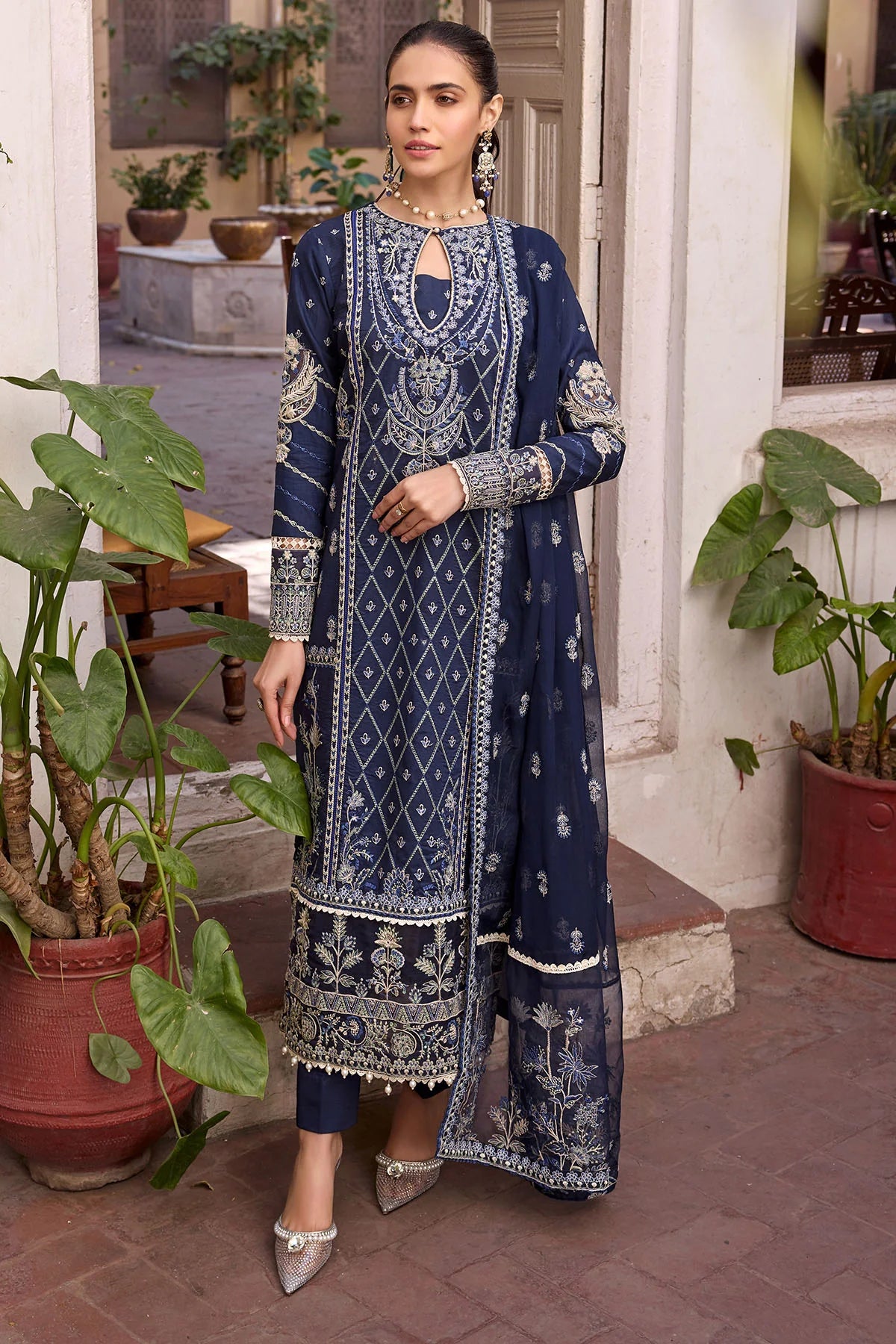 4054-LIVIA EMBROIDERED LAWN UNSTITCHED