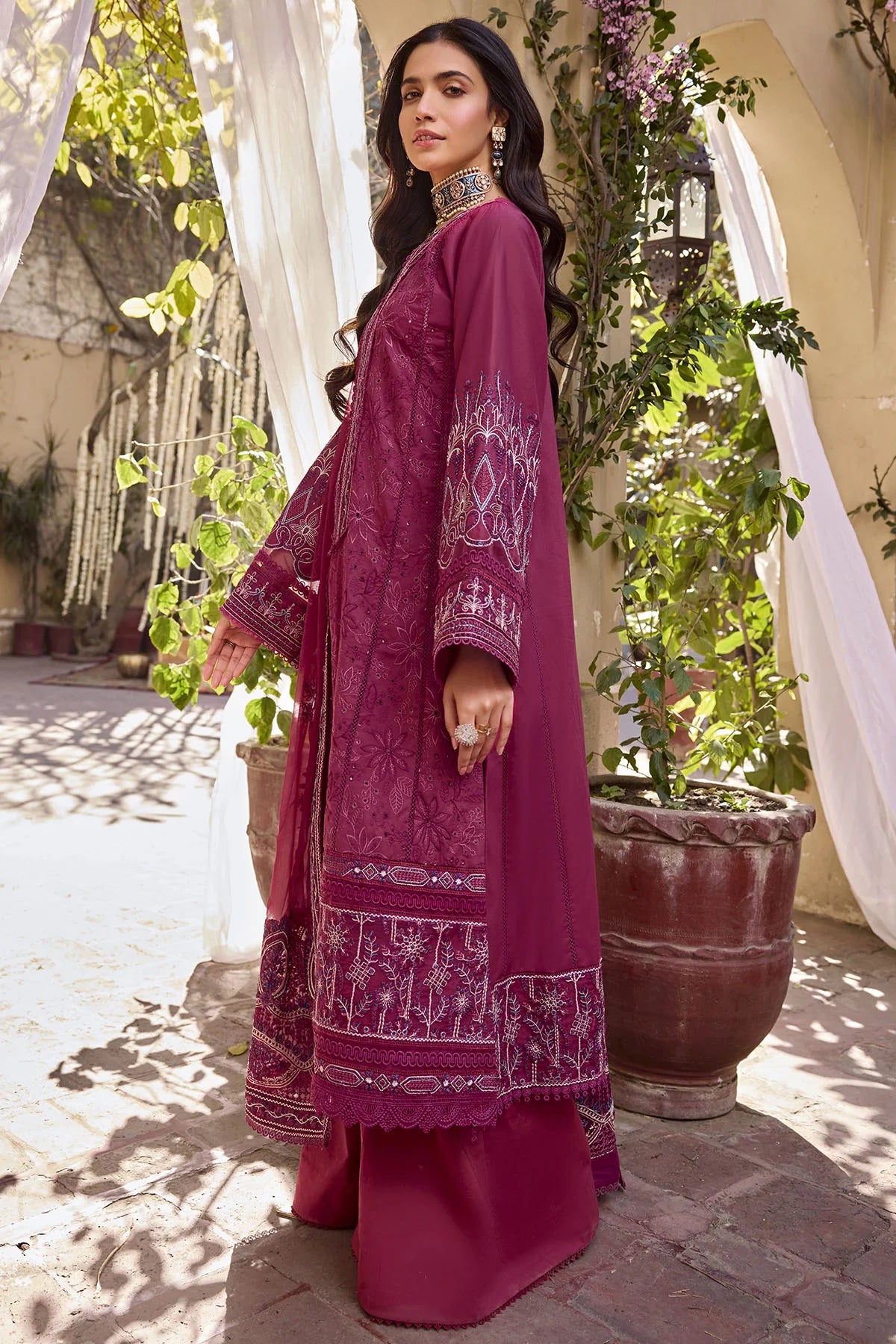 4060-KIRA EMBROIDERED LAWN UNSTITCHED